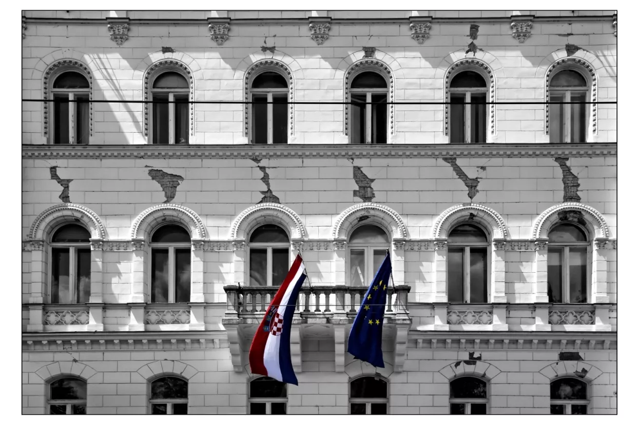 I fotografija Liderovog 'fotića' Ratka Mavara na izložbi 'Biografija grada/Potres u Zagrebu 2020'