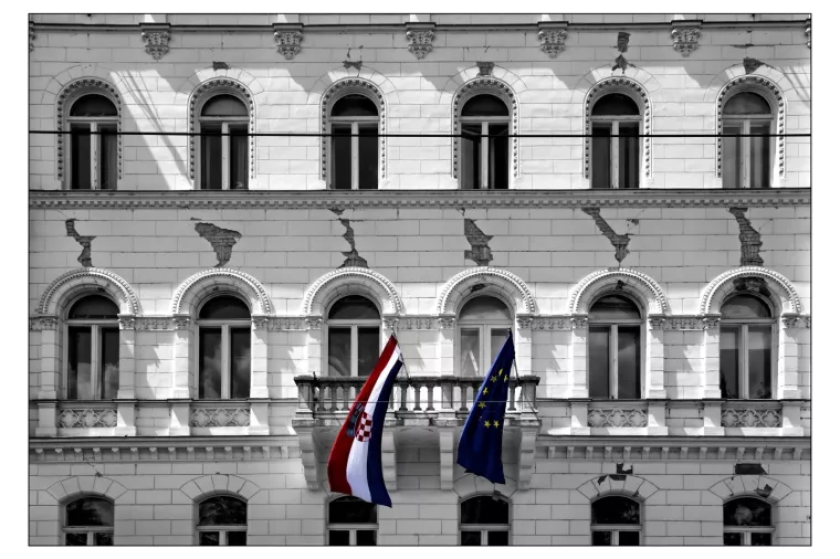 I fotografija Liderovog 'fotića' Ratka Mavara na izložbi 'Biografija grada/Potres u Zagrebu 2020'