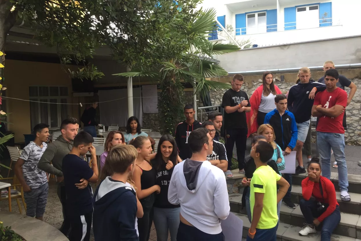 Konkurentniji start na trži&scaron;tu rada: Dvadeset troje udomljene djece dobilo vozački ispit