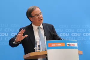 Vi&scaron;nja Stare&scaron;ina: 'Mutti' je instalirala Lascheta u CDU da bi se vratila kao spasiteljica