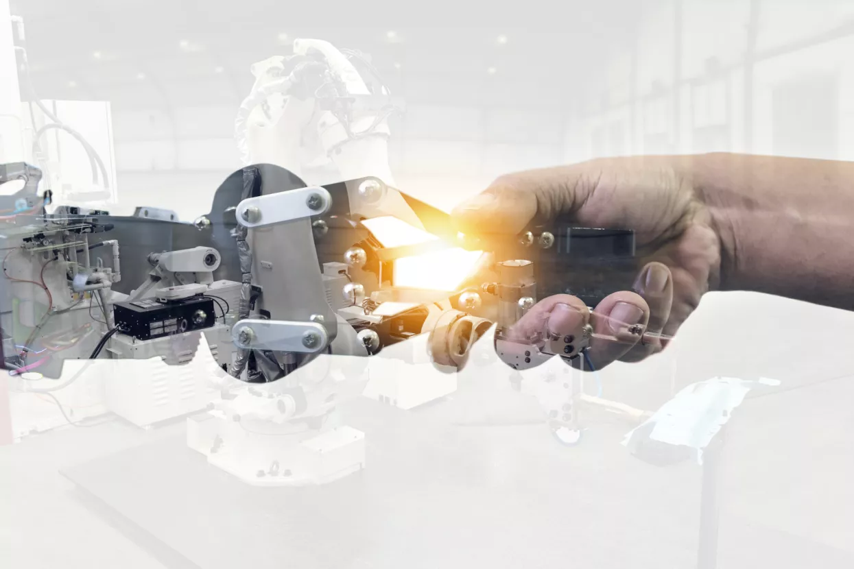 Industrija 4.0. - Sretni i produktivni bili s hiperautomatizacijom!