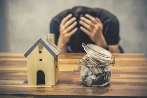 Krajem travnja ovr&scaron;eno 237,6 tisuća građana s dugom od 17,2 milijardi kuna