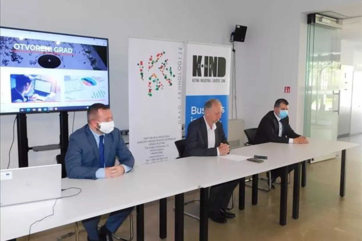 Digitalne usluge Grada Kutine - kako u par klikova vidjeti sve račune, dostupna zemlji&scaron;ta, projekte i kreirati vlastiti proračun Grada?