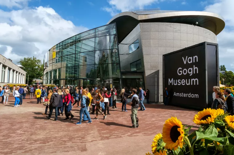 Muzejska inovacija - Miri&scaron;ite kao slike Vincenta van Gogha