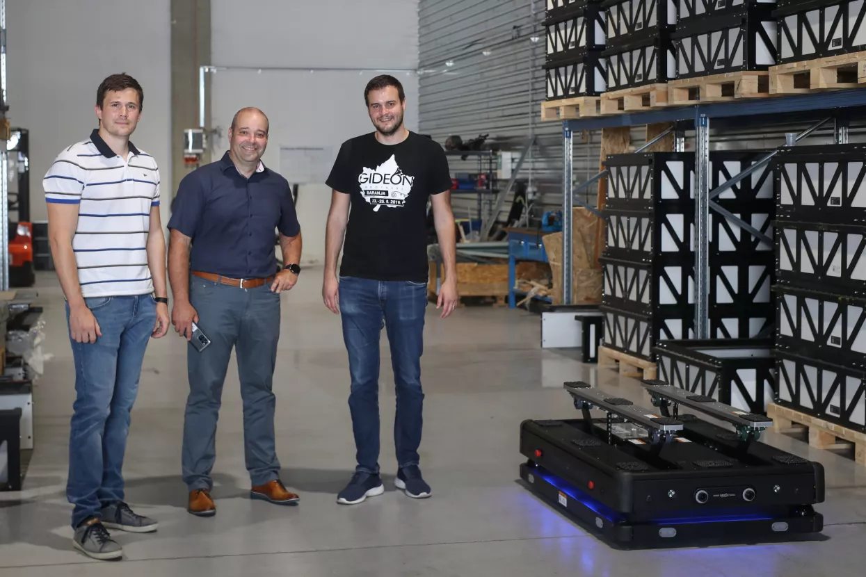 Gideon Brothers roboti na 5G mreži upravljat će skladi&scaron;tima i industrijskim pogonima