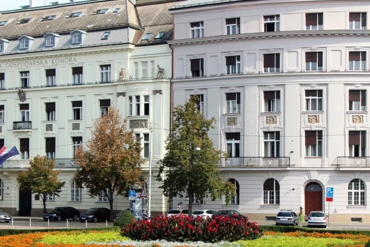 Vlada ponovno poku&scaron;ava obmanuti poduzetnike u vezi izmjena zakona o HGK