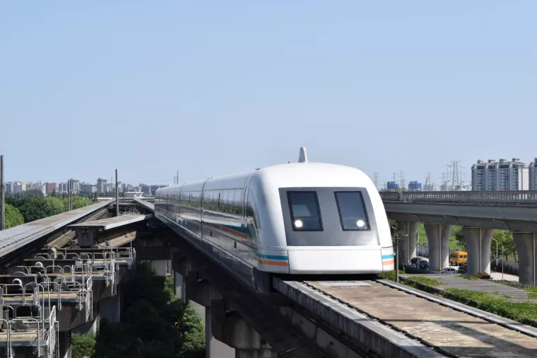 Kina predstavila vlak koji razvija brzinu od 600 km/h, u Hrvatskoj prosječna brzina 120 km/h