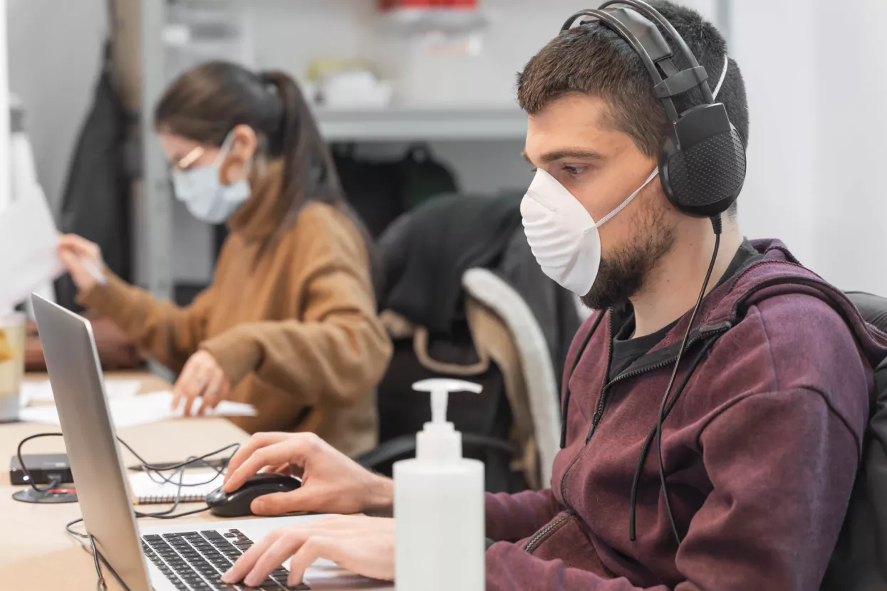 Apple, Amazon, Uber i Microsoft potiču povratak u urede najmanje tri dana u tjednu