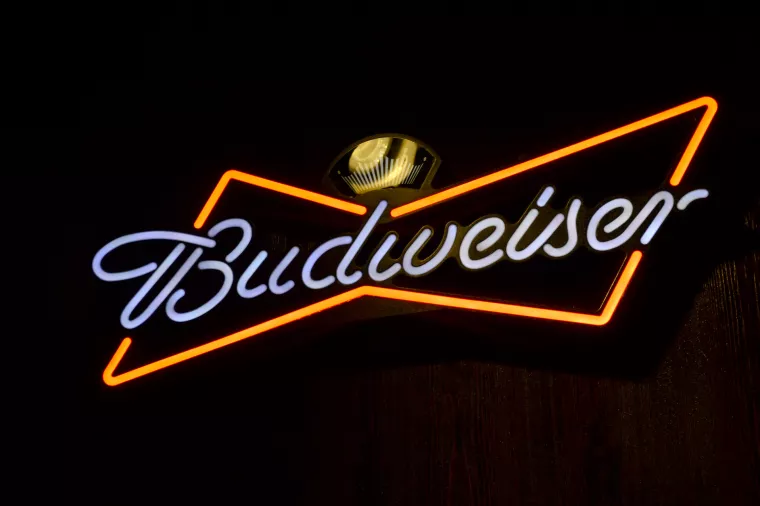 Budweiser je ponosno uskočio u NFT vlak te nije jedino veliko ime koje je to učinilo pro&scaron;li tjedan