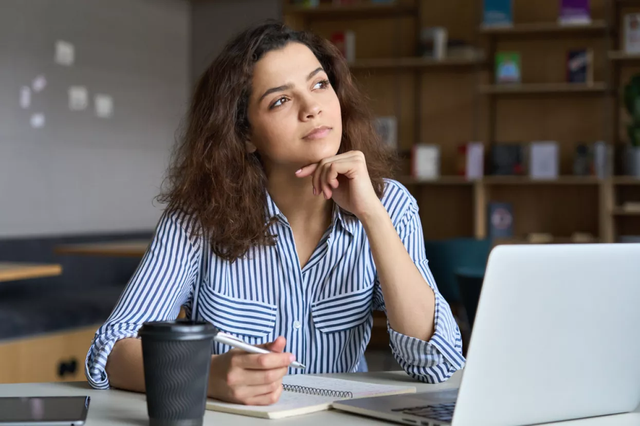 Freelancing vs. 9-5 posao - Koja je opcija bolje za studente?