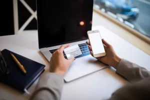 AKD partner digitalnog iskoraka Sveučili&scaron;ta u Mostaru - Izradit će 20.000 pametnih iskaznica
