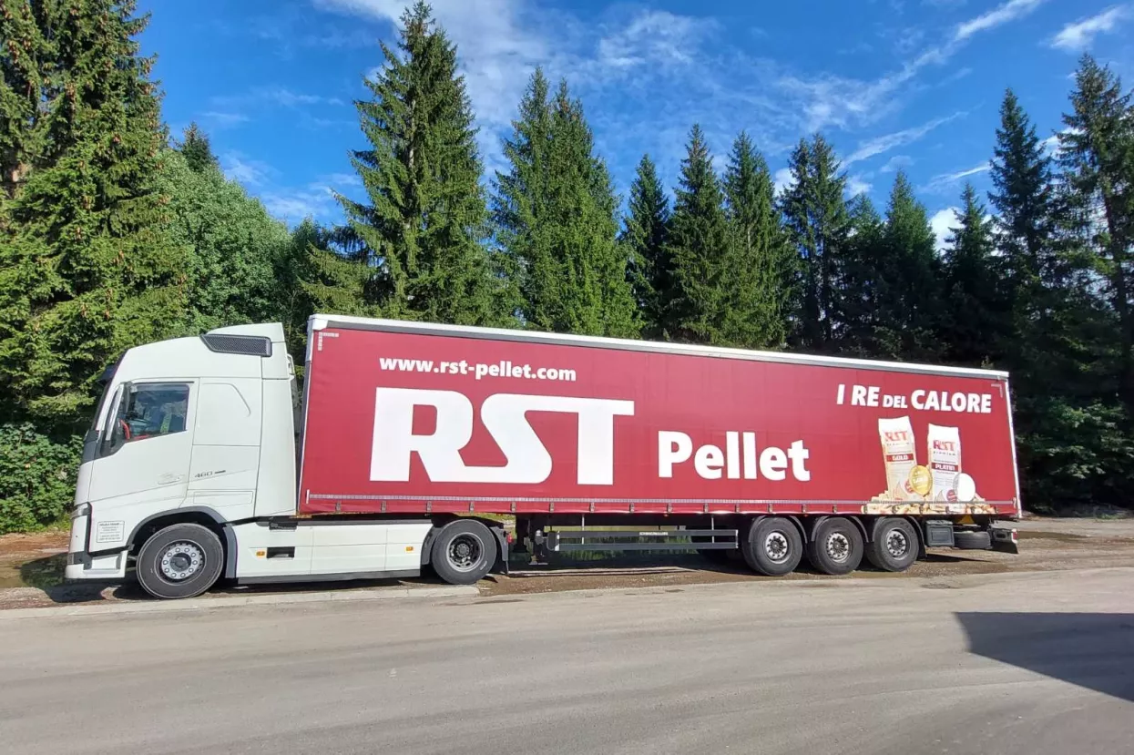 Brojimo &scaron;lepere (44) Tvrtka RTS Pellet iz Delnica tjedno izveze do 75 &scaron;lepera punih peleta