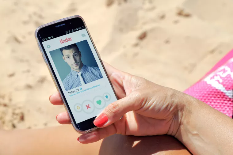Sezona uparivanja: Tinder i Spotify pripremili playliste za pronalazak partnera