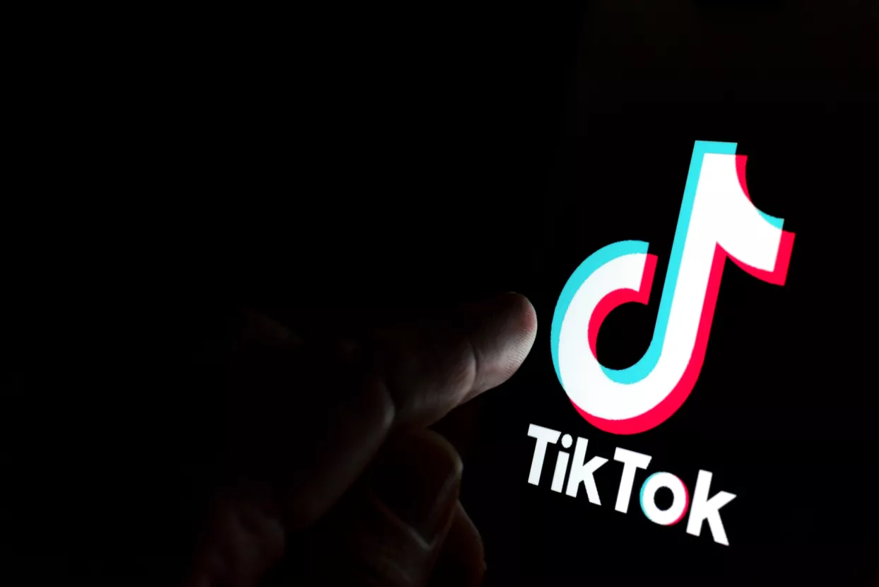 U suradnji s Lilom Nasom X-om i Garyjem Veejem TikTok stupa na scenu NFT-a