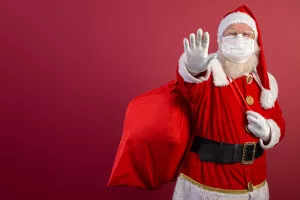 Djed Božićnjak s COVID potvrdom razbjesnio antivaksersku publiku