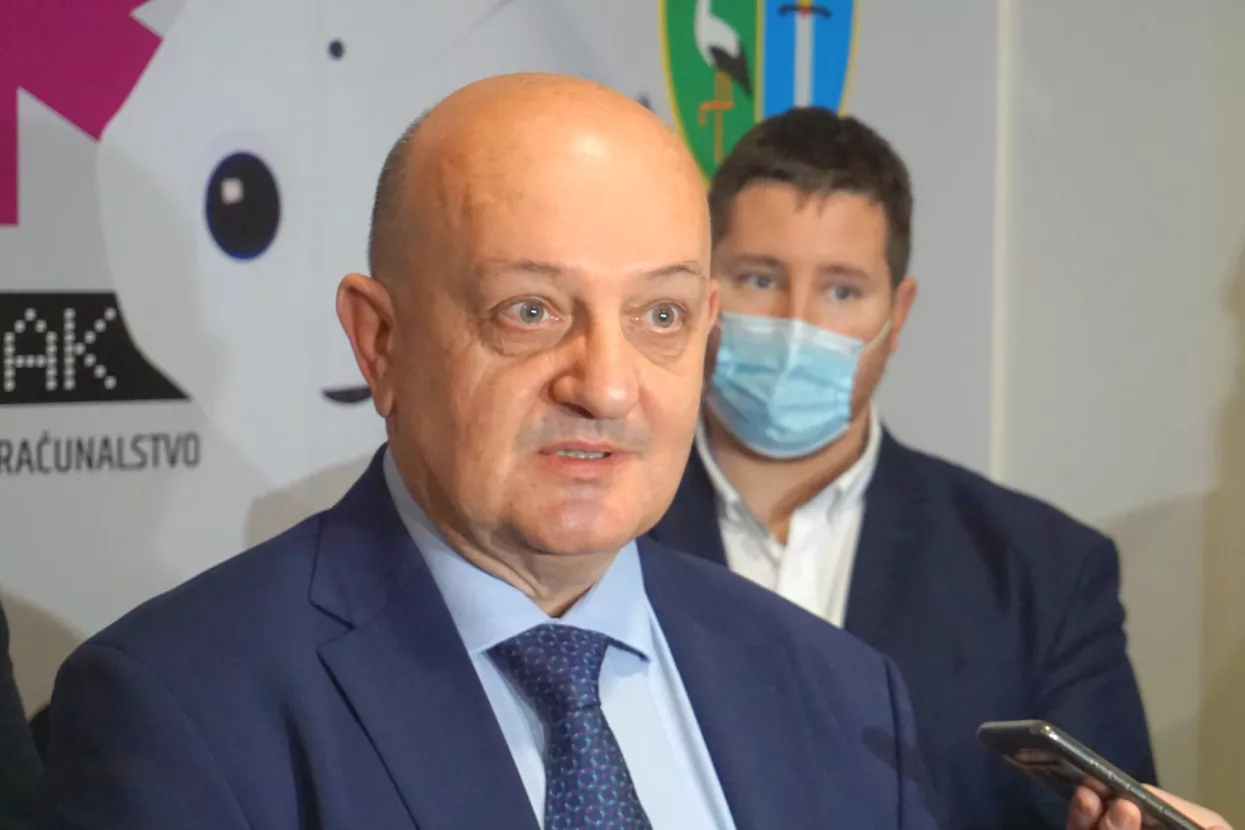 &Scaron;kola budućnosti &ndash; Tehnička &scaron;kola Sisak postaje regionalni centar kompetentnosti u sektoru elektrotehnike i računalstva