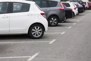 U pro&scaron;loj godini zabilježen gotovo jednak rast broja registriranih novih automobila u Hrvatskoj i Mađarskoj