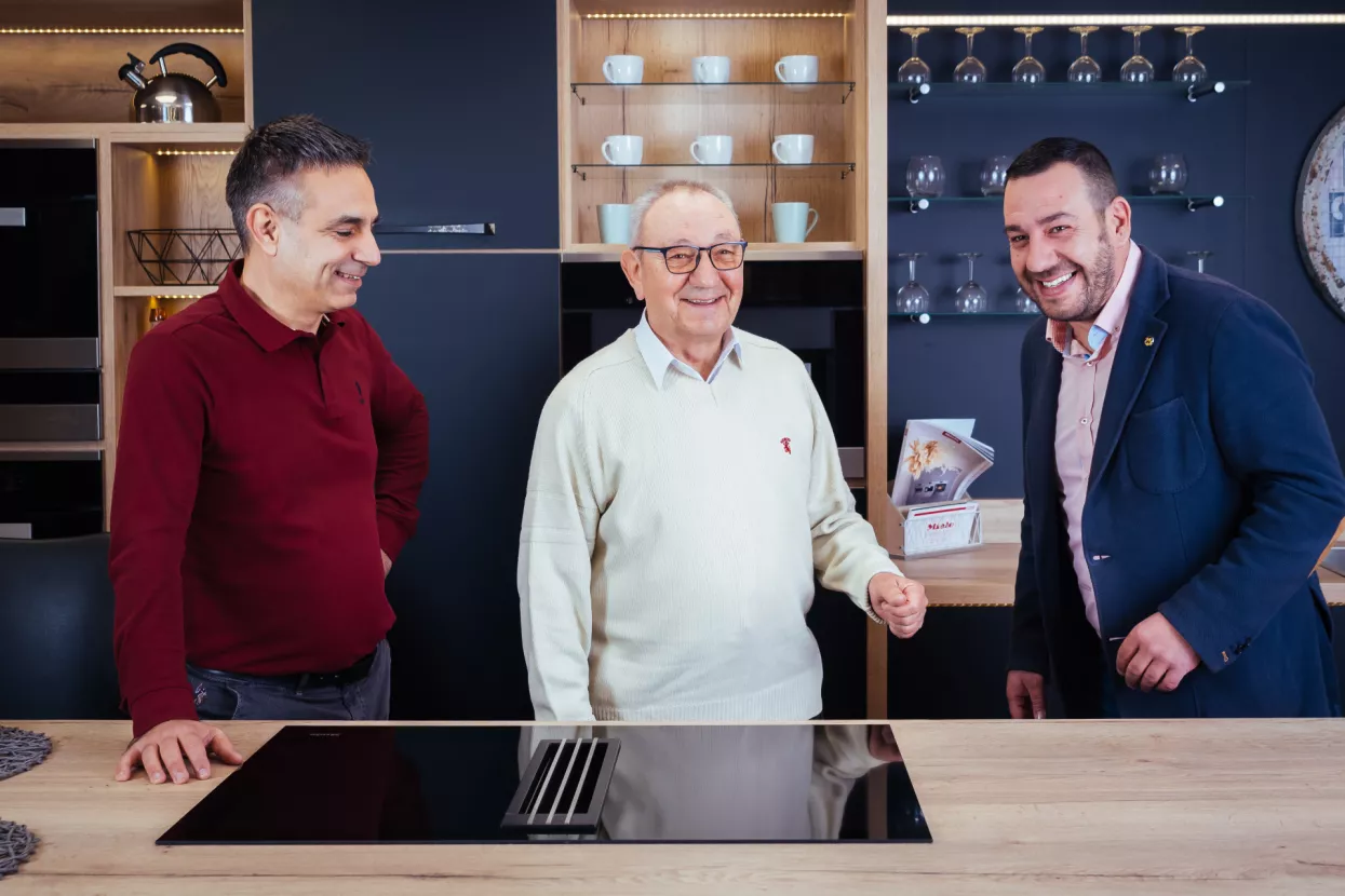 Max i Moris Parmač, Max&amp;Moris: Skladi&scaron;ta napunili 'do čepa' jer najskuplja je ona roba koje nema