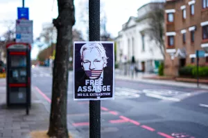 Na NFT aukciji prikupljeno 52 milijuna dolara za obranu osnivača WikiLeaksa, Juliana Assangea