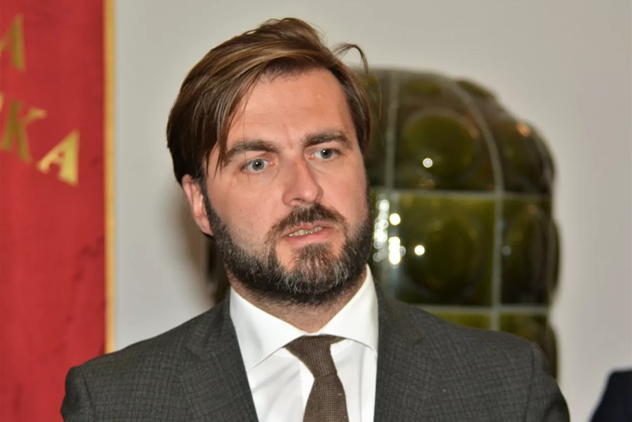 Damir Vanđelić Vs. Tomislav Ćorić: Je li na&scaron;a nafta na&scaron;a? I čija je Ina?