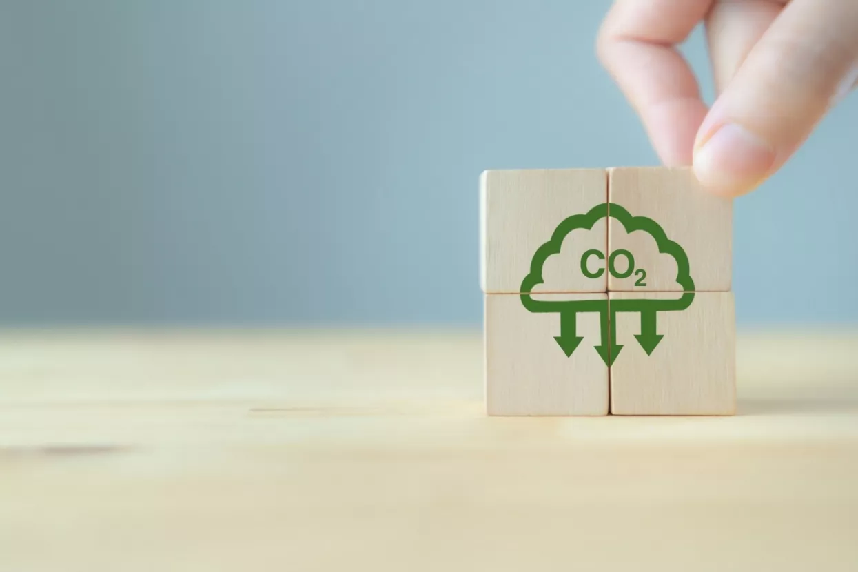 Emisije stakleničkih plinova zanimljive ulagačima, rat u Ukrajini sru&scaron;io cijenu dozvola za CO2 za 30 posto