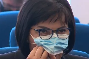 LOVRIĆ MERZEL vs. SANADER: Za sto tisuća eura mita veća kazna nego za deset milijuna eura