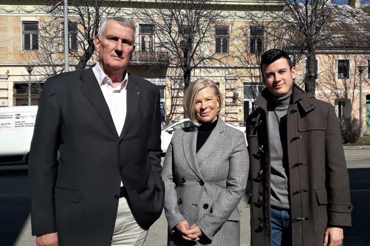 [Poslovna scena] Obitelj ko&scaron;arka&scaron;a Jerkova proizvodit će u Lici gnojivo od ovčje vune