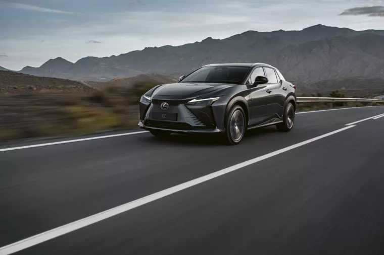 [Video] Lexus predstavio električni RZ 450e