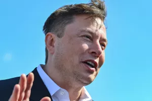 Musk predlaže 'malu naplatu' za kompanije i političare na Twitteru