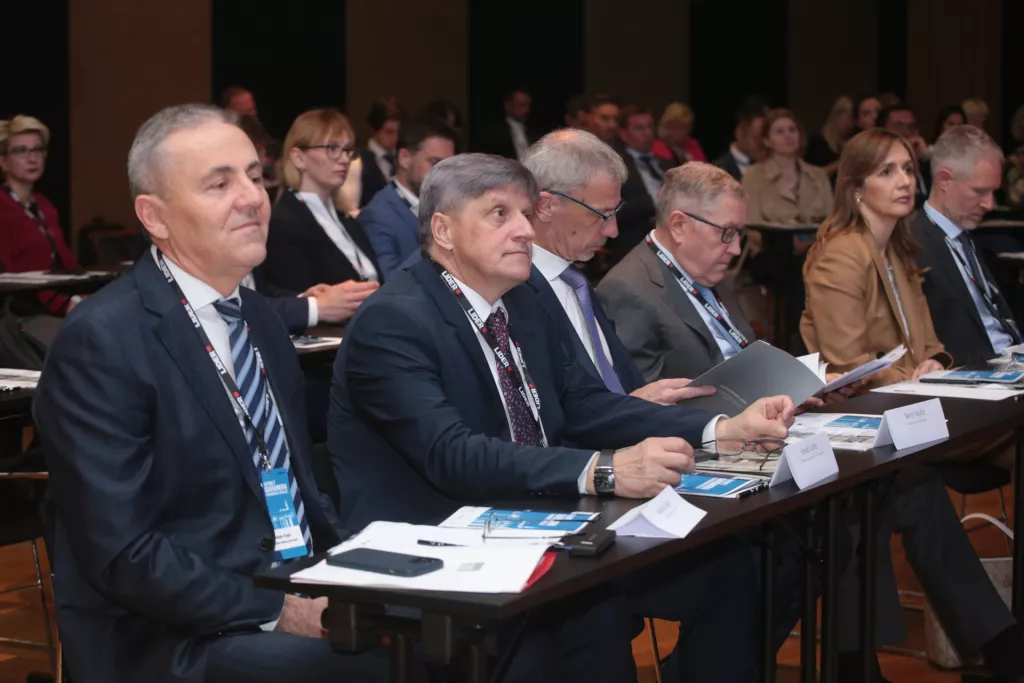 Započeo 10. Liderov susret guvernera i bankara regije s vrućim gospodarskim temama