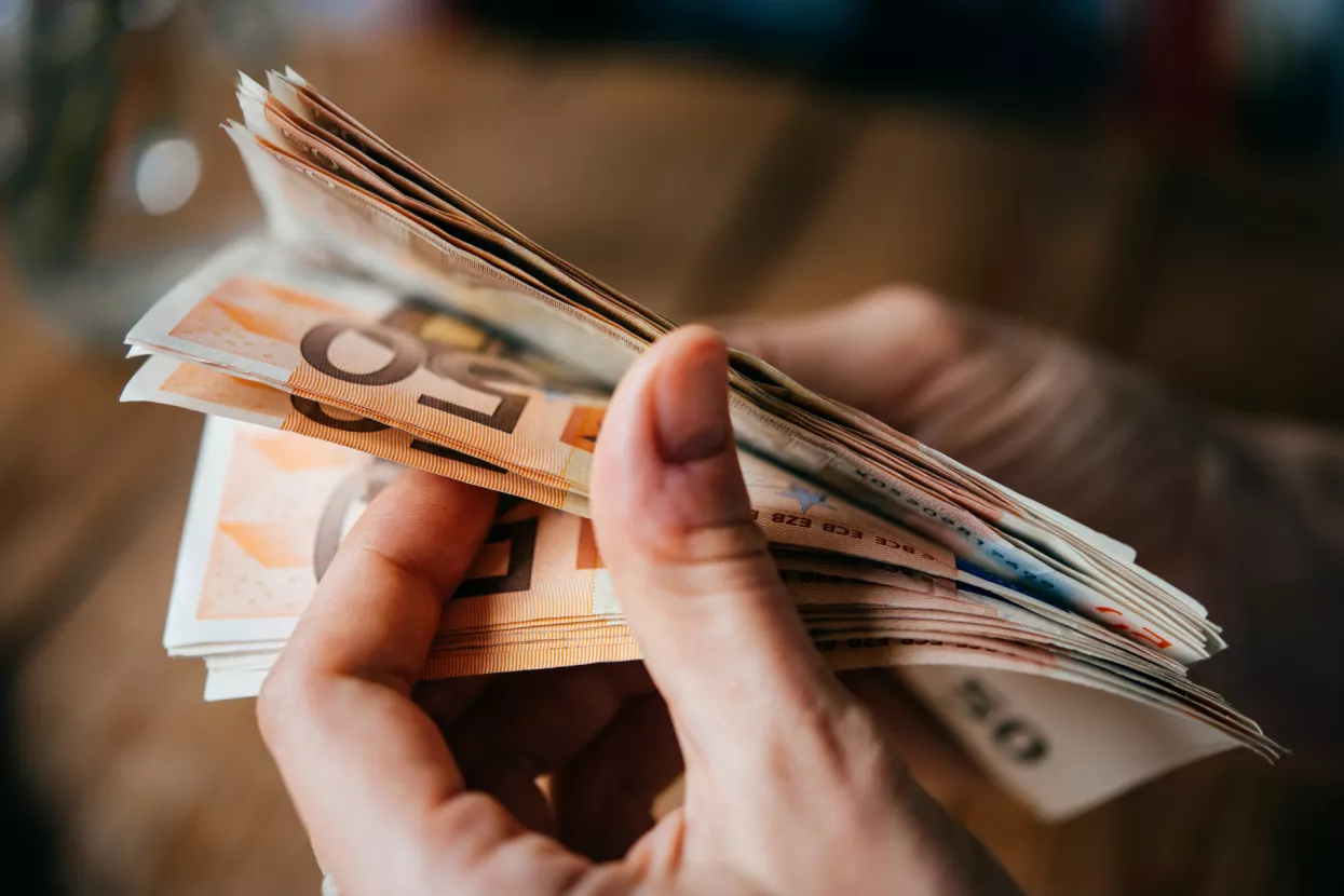 Obveza iskazivanja plaće u kunama i eurima počinje 5. rujna