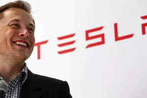 Elon Musk ulazi u ugostiteljski biznis s futurističkim hibridom restorana, kina i punionice