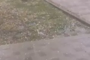 Posljedice tuče: Djelomično o&scaron;tećeni i solarni paneli na tvornicama u Humu na Sutli