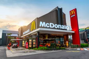 U Moskvi se otvara prva poslovnica ruske verzije McDonald'sa