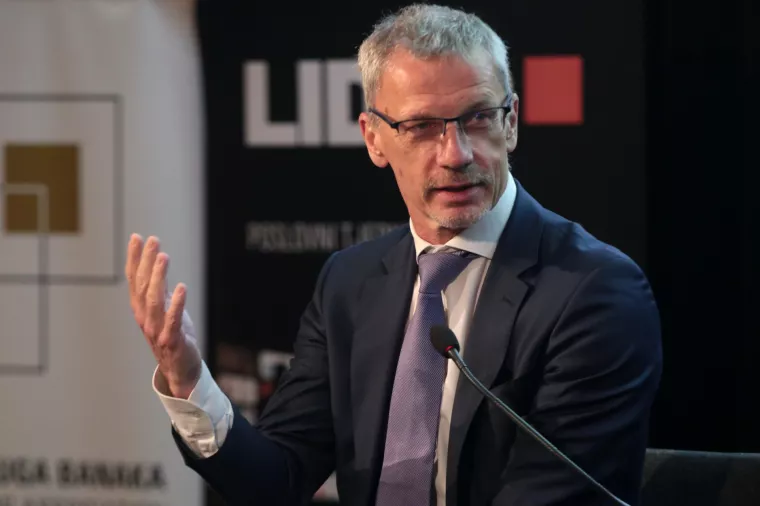 Vlada RH, HNB i trinaest banaka potpisale memorandum o novim pravilima prekoračenja po tekućem računu