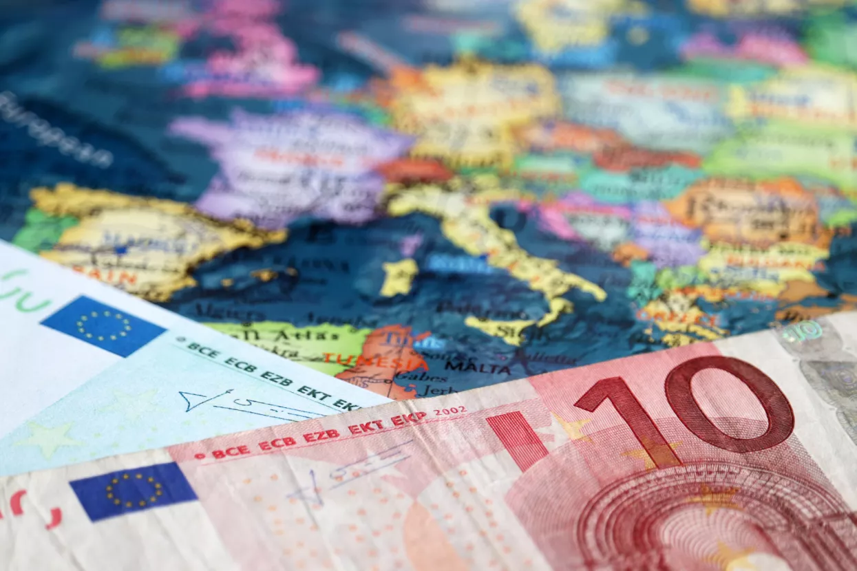 Nakon povećanja kamata ECB-a, euro ojačao prema dolaru