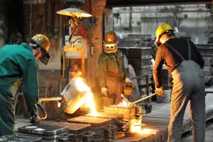 Zalihe industrijskih proizvoda pale za dva posto na godi&scaron;njoj razini