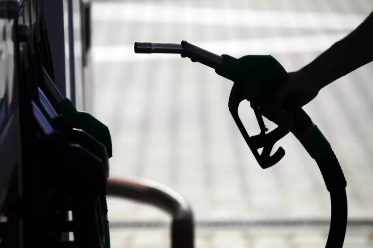 Od utorka niže cijene osnovnih i nekih premium goriva