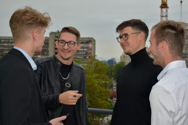 CroAI Meetup: Kori&scaron;tenjem AI-ja imate komadić magije za pridobiti povjerenje kupca