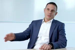 Sesar mora platiti 8000 kuna jer je primao zabranjenu naknadu za svoju Teslu