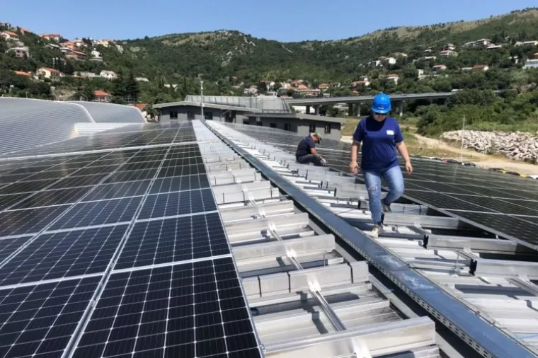 Od solara na krovu pogona - do 200 tisuća eura prihoda godi&scaron;nje