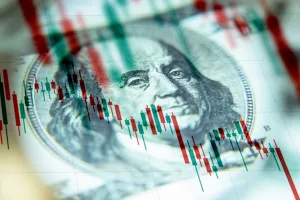Dolar ojačao prema ko&scaron;arici valuta, tečaj eura iznad jednog dolara