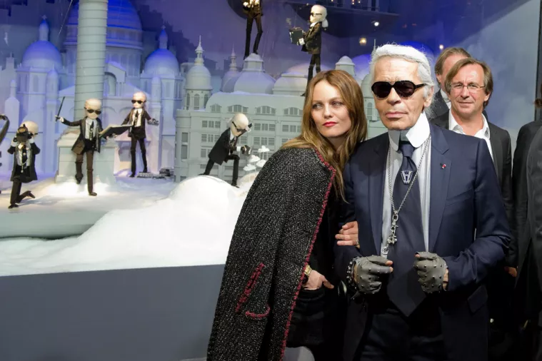 Met Gala 2023. osmi&scaron;ljen kao oda legendarnom dizajneru Karlu Lagerfeldu