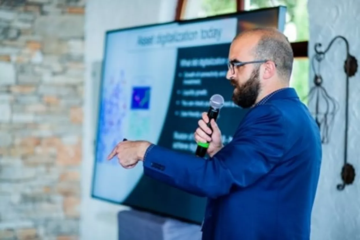 Filip &Scaron;aravanja, <br>fintech koordinator u HANFA-i:<br>- Lokalne tehnolo&scaron;ke tvrtke kojima je poslovanje vezano isključivo uz financijsku industriju čine temelj know-howa za razvoj bilo kakvog fintecha, i to trži&scaron;te djeluje dinamično. Ponajprije jer mu trži&scaron;te nije samo RH već EU i ostala veća i razvijenija trži&scaron;ta. Time je taj know-how od presudnog značaja za razvoj lokalne fintech scene<br>