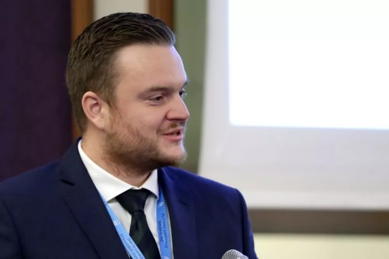 Primorac: Posebni porez na dobit služi sprječavanju usmjeravanja subvencija u dobit