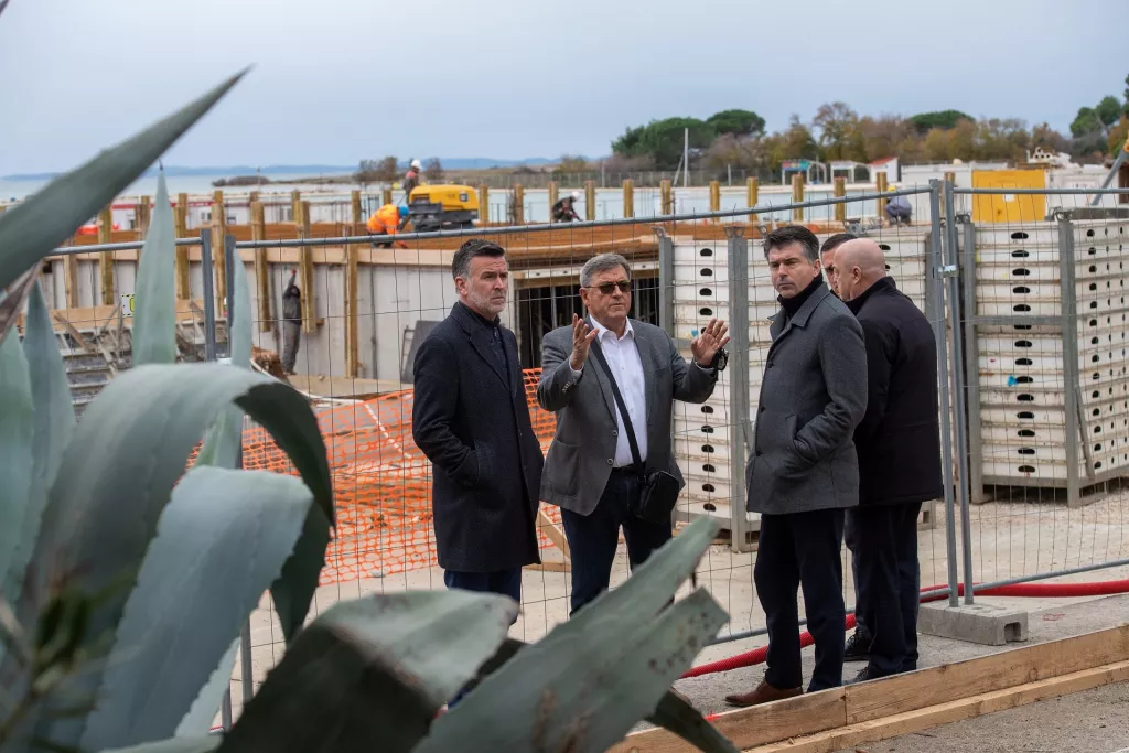 Dioničari Turisthotela u obilasku Zaton Holiday Resorta