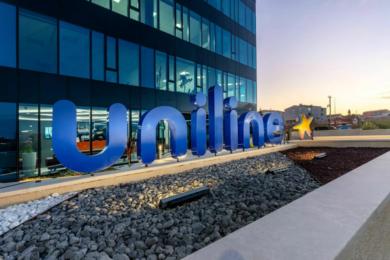 Sjedi&scaron;te Uniline grupe u Puli