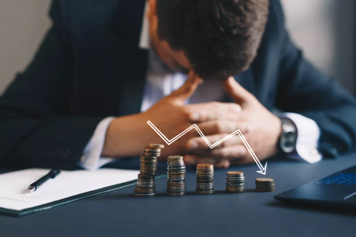 milijarder, milijuna&scaron;, biznis, biznismen, businessman, gubitak, pad, dionice, novac, pad dionica