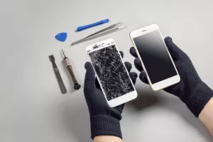 popravak, popravci, tehničari, elektronika, mobiteli, pametni telefoni, ekran, pravo na popravak proizvoda EK