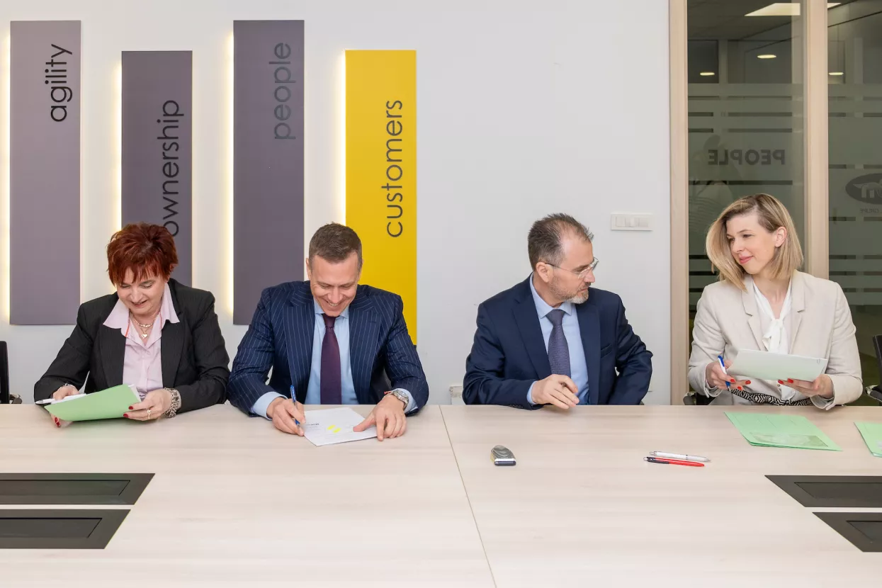 Jasna Pipunić, Sini&scaron;a Komnenović, Sini&scaron;a Koritnik, Martina Slunjski